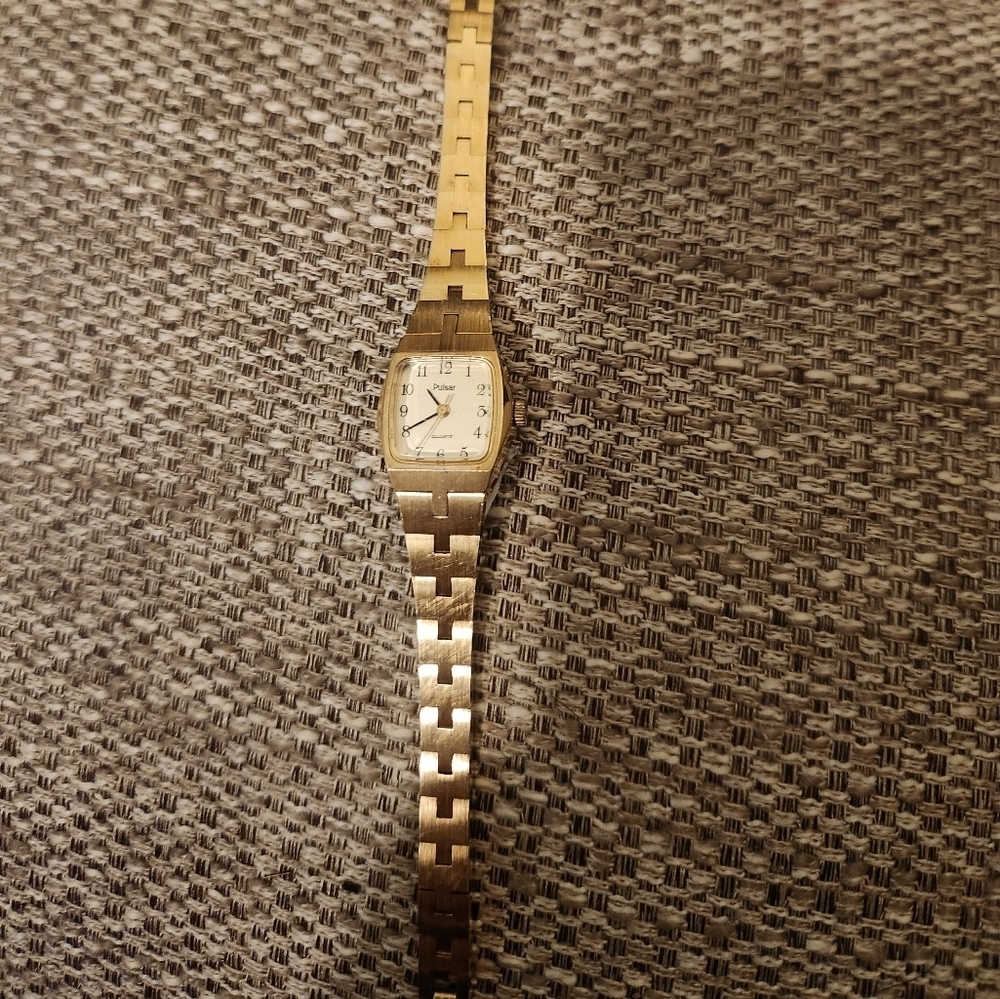Pulsar brushed gold watch